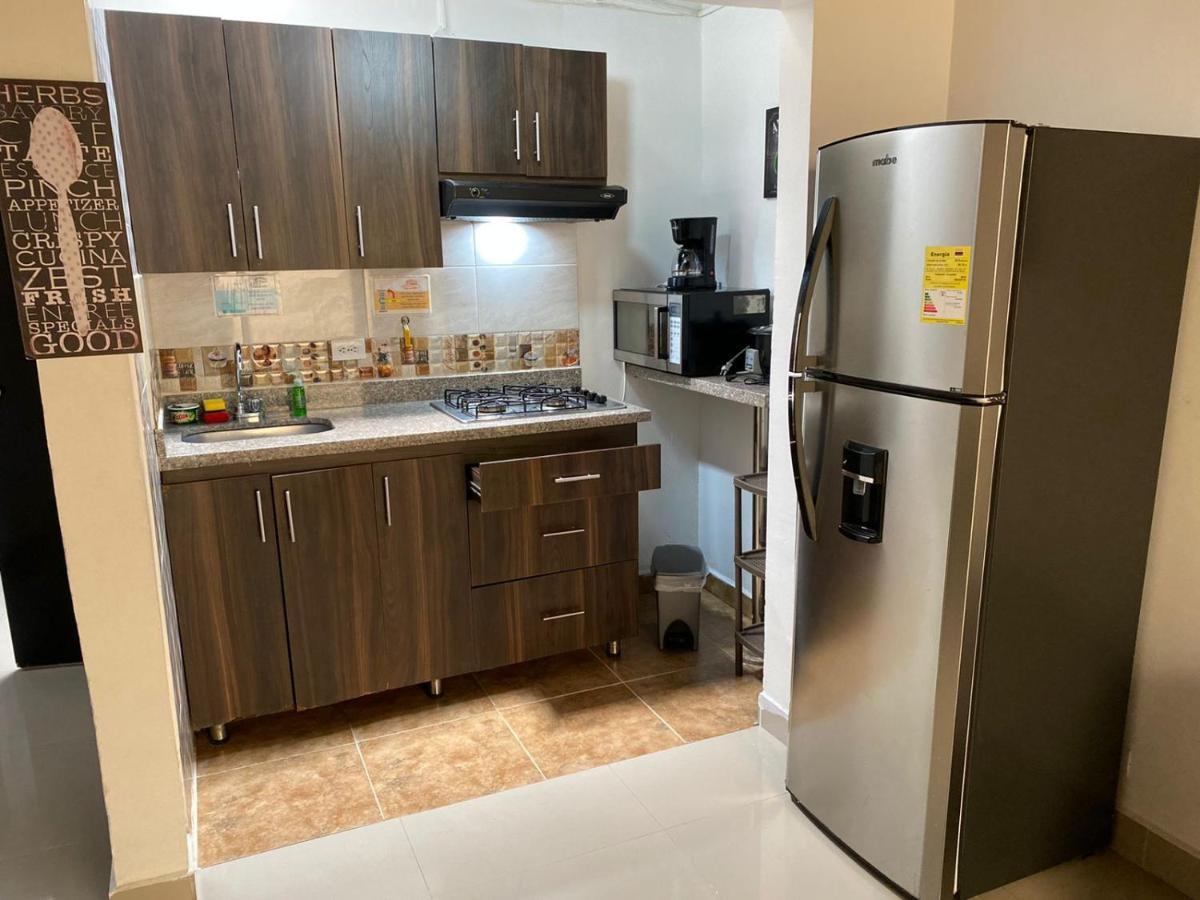 Apartamentos Excelente Ubicacion 麦德林 外观 照片