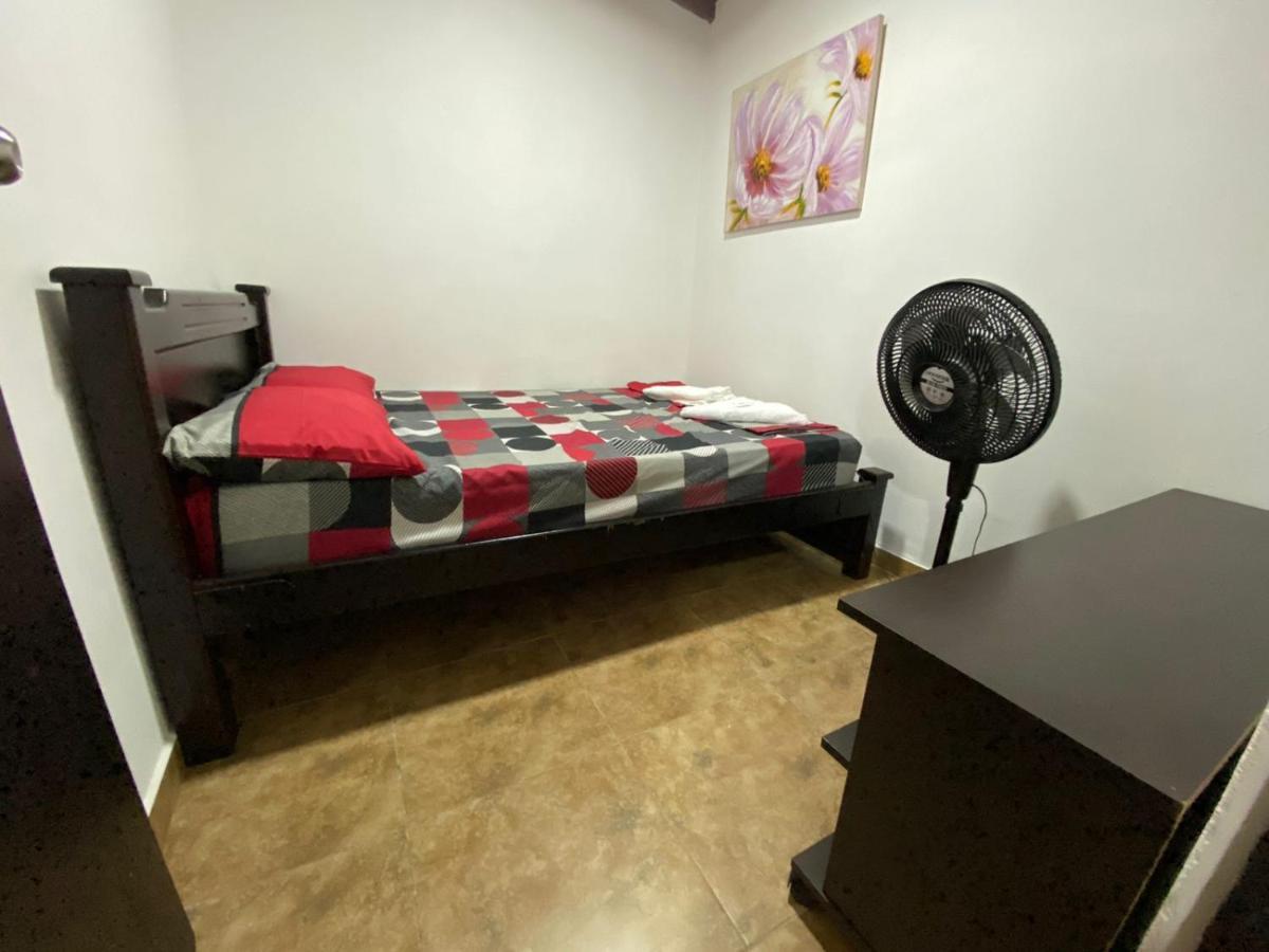 Apartamentos Excelente Ubicacion 麦德林 外观 照片